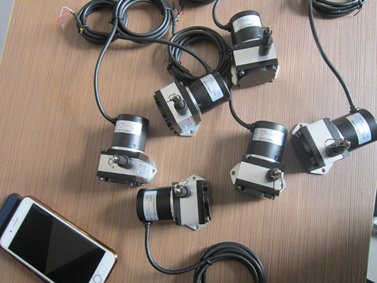 (sh)֜y(c)xͨŽӿжٷN